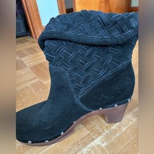 UGG Black Textured Heeled Boots